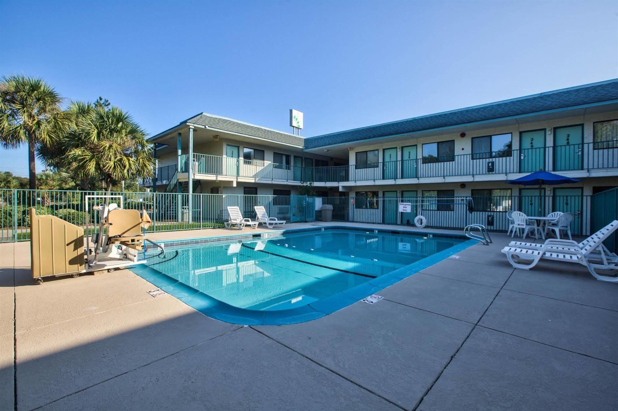 Motel 6-Valdosta, Ga - University Exteriör bild