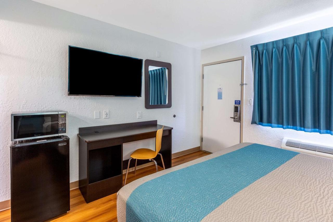 Motel 6-Valdosta, Ga - University Exteriör bild